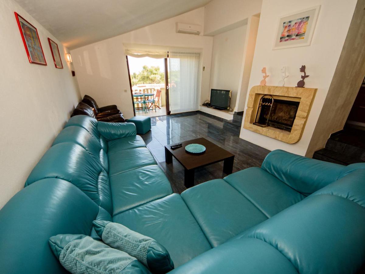 Holiday Home Silvija By Interhome Supetar Exterior photo